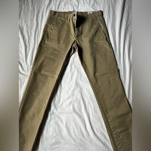 GAP men’s khaki skinny pants